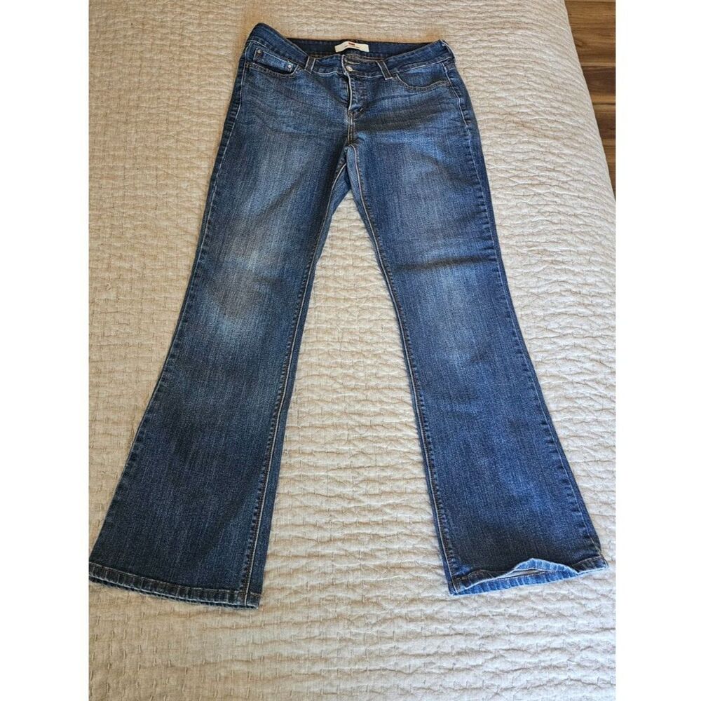 Levi's 526 Discontinued Mid Rise Slender Bootcut Dark Wash Jeans Sz. 10M Womens